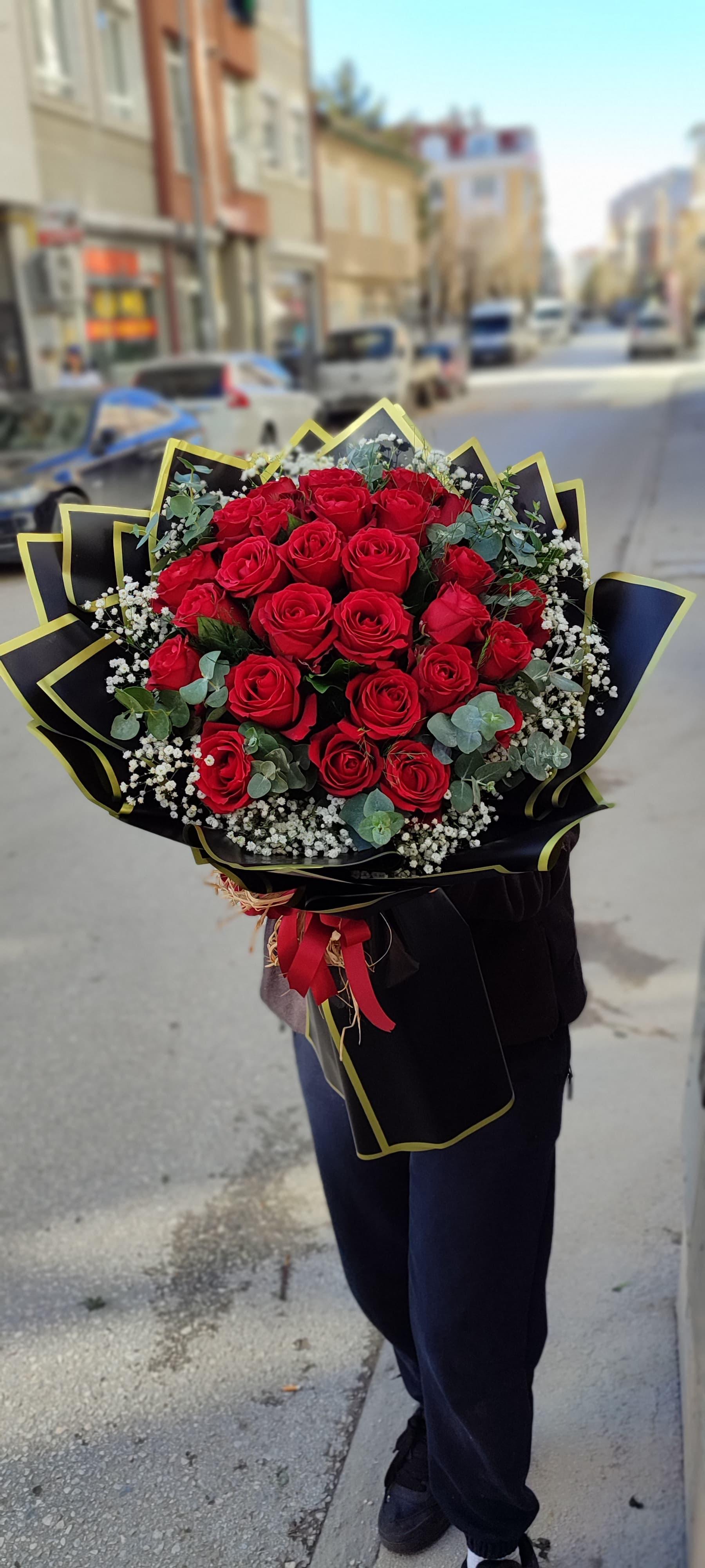Özel Büyük Boy 41 Adet Gül Buketi