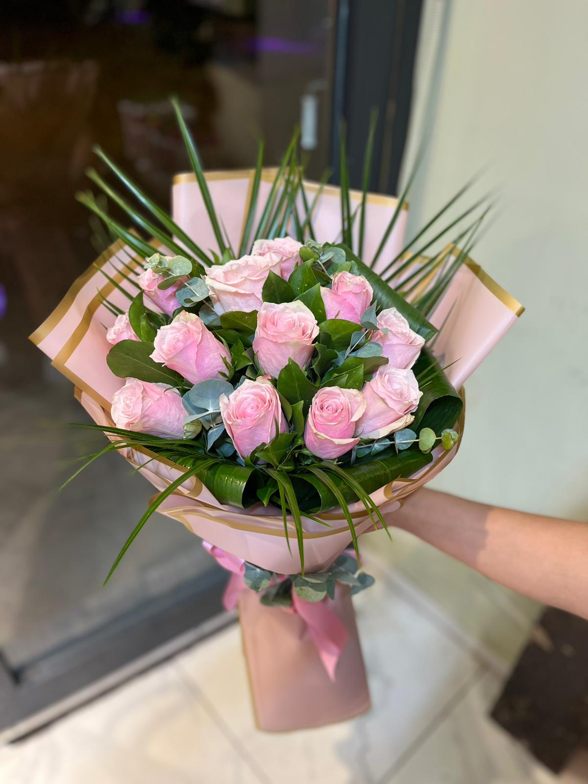 TOZ PEMBE GÜL BUKETİ 12'Lİ