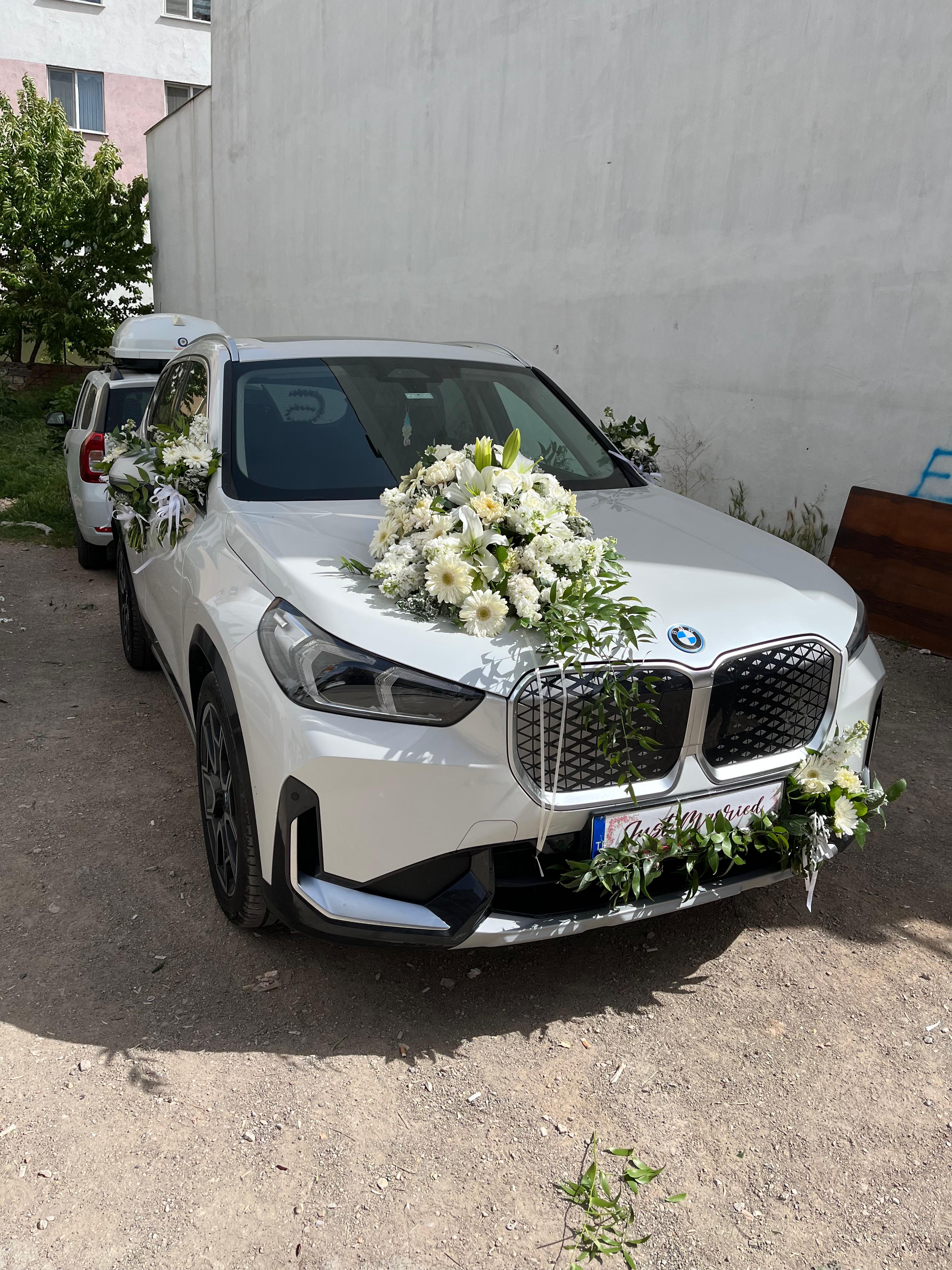Gelin Arabası Sade Şık Süsleme
